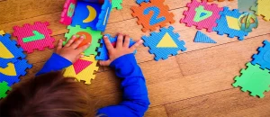 اسباب بازی فکری برای کودکان 1 تا 3 سال